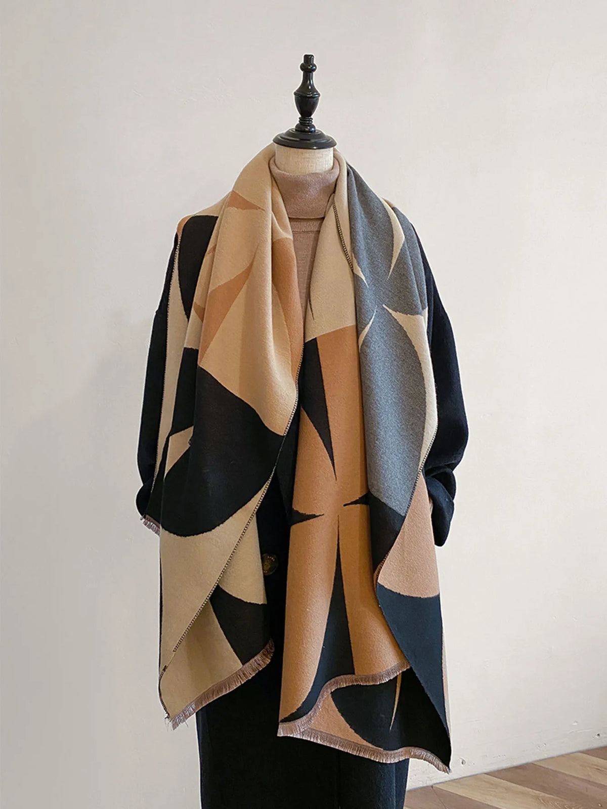 Santana Geometric Scarf